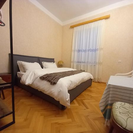 Old Gate Hotel Telavi Exterior photo